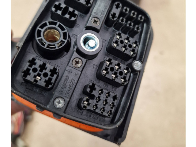 Блок предохранителей  1394627, 8394627   Audi A3 S3 8P    