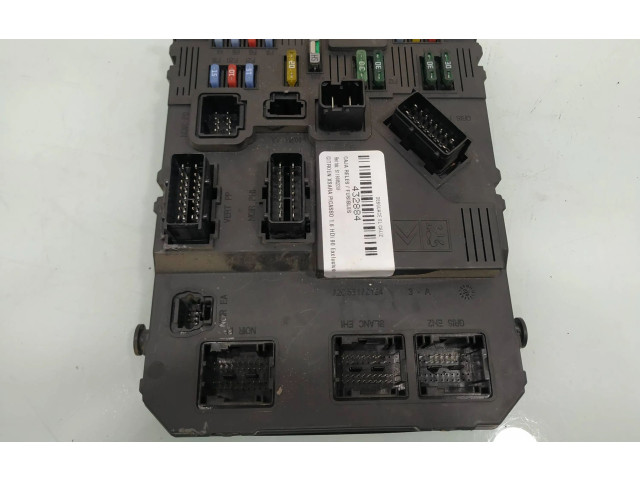 Блок предохранителей S118085220F Citroen Xsara Picasso