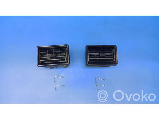 Задняя воздушная решётка