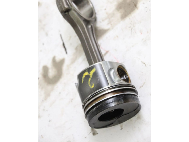 Píst 038107065GL001, 038107065GL001 Volkswagen PASSAT B5.5 AVF