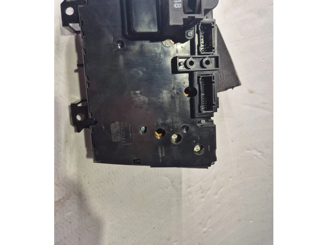 Блок управления климат-контролем 7923   Volvo V70