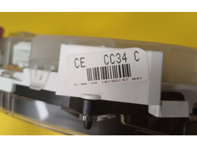 Přístrojová deska  Mazda 5 2006 CECC34C  