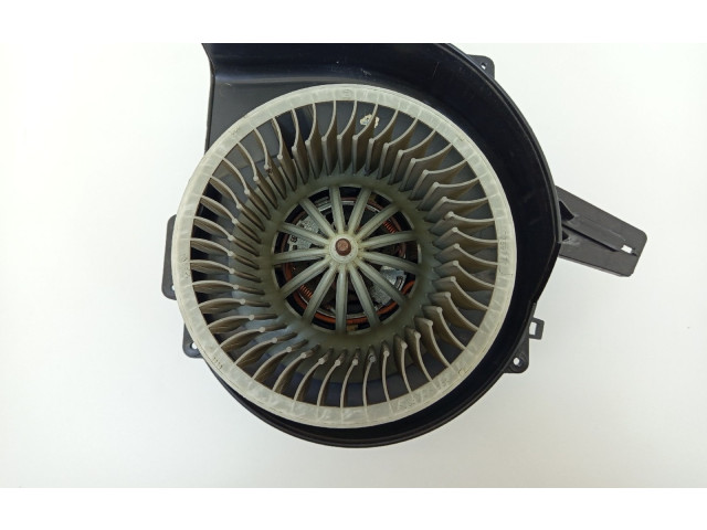 Вентилятор печки 6Q1820015C, BEHR Skoda Fabia Mk1 (6Y)