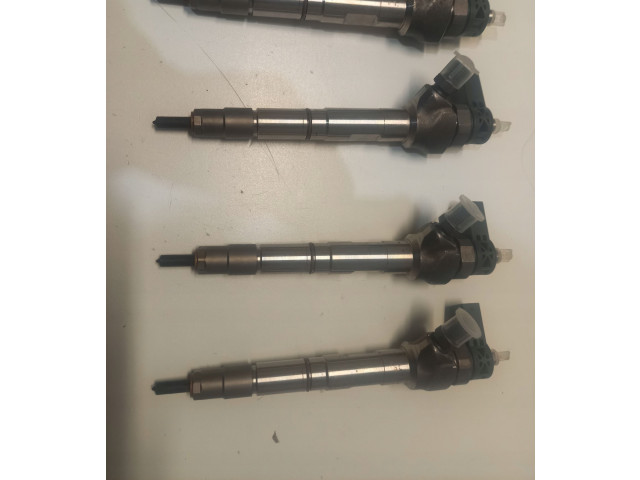 Vstřikovač 04L130277AE   Volkswagen Tiguan     