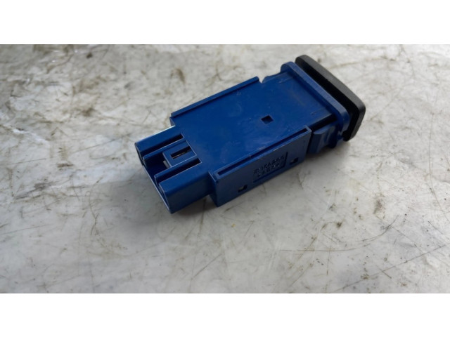 Включатель обогрева зеркал