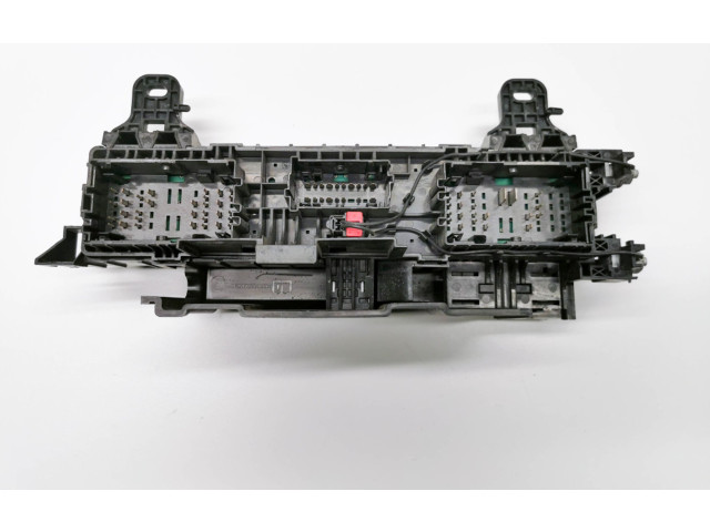 Блок предохранителей 1094405-00-D Tesla Model S