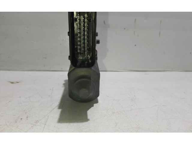 Передний двигатель механизма для подъема окон