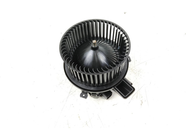 Вентилятор печки    4M1820021C   Audi e-tron
