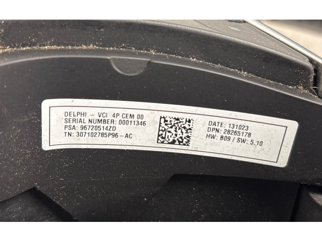 Руль Citroen DS4 - года 96720514ZD, 96720514