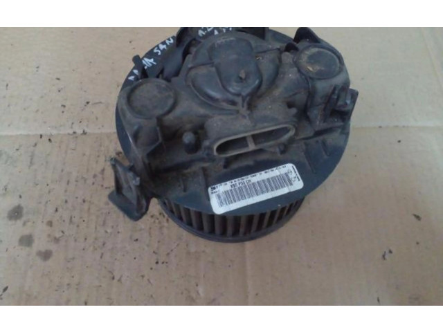 Вентилятор печки Dacia Sandero
