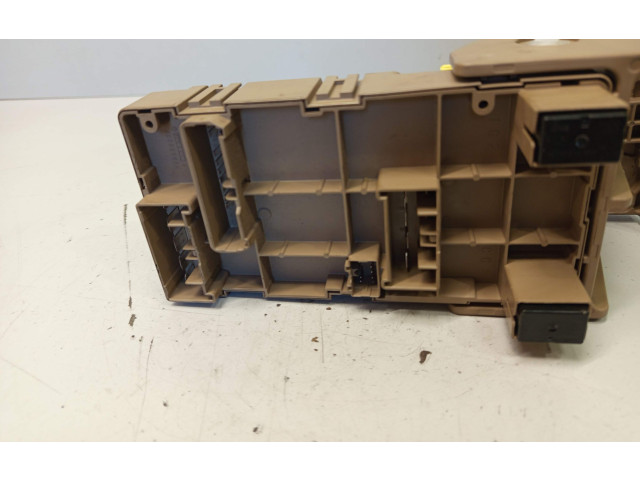 Блок предохранителей 82201FG000 Subaru Forester SH