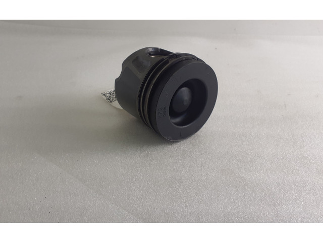  Поршень    SsangYong Rexton  