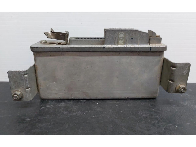 Блок управления двигателя MB572554, 12000090031 Mitsubishi Colt