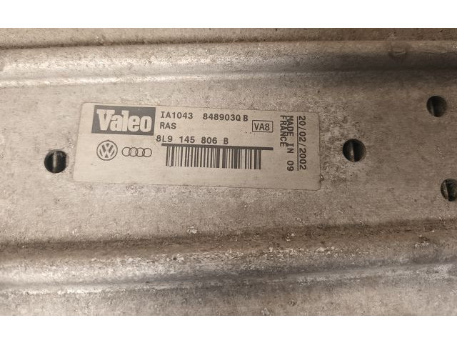 Интеркулер  8L9145806B   Audi TT Mk1 