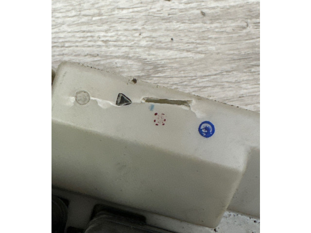 Блок предохранителей 284B7CL000   Infiniti FX    