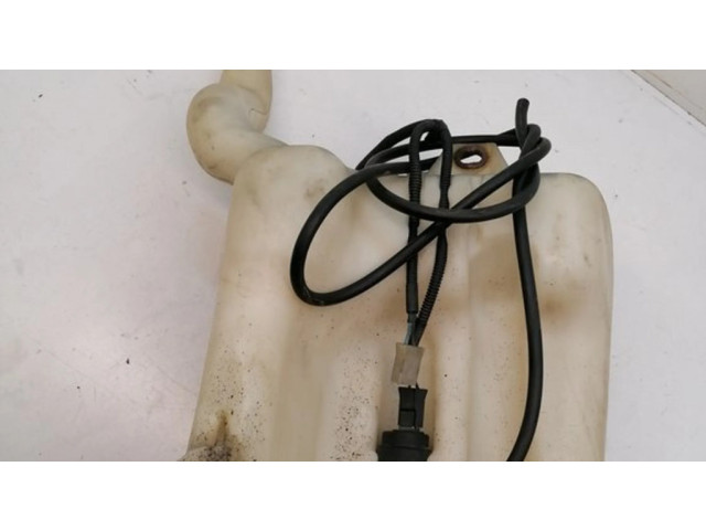 Бачок оконной жидкости