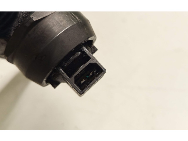 Vstřikovač 038130073AP   Volkswagen Caddy     