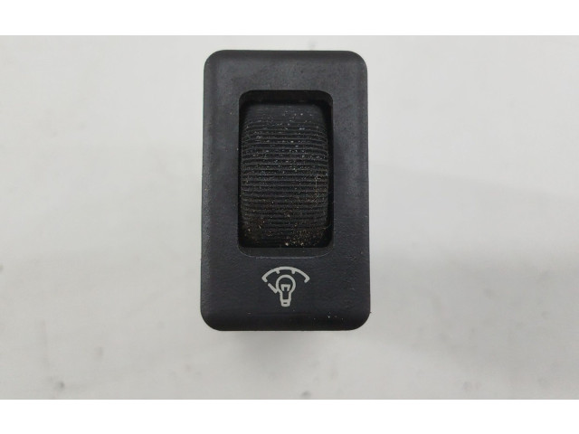 Přístrojová deska Nissan Sunny 1992