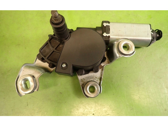 Моторчик заднего дворника     Skoda Octavia Mk2 (1Z)