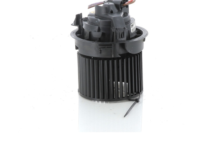 Вентилятор печки    272101005R, Q0-3791V   Renault Clio IV