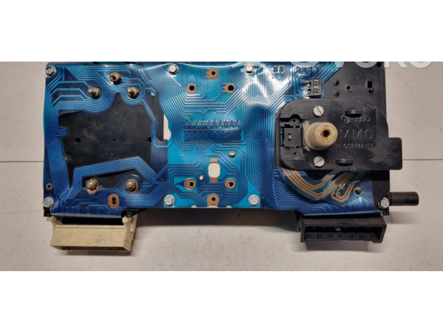 Панель приборов 191919033FJ Volkswagen Golf II