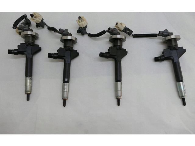 Vstřikovač 13H50 Mazda MPV II LW