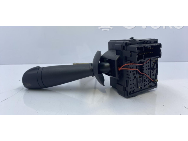 Ручка стеклоочистителей 8201168008   Dacia Logan II