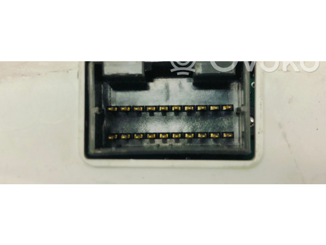 Панель приборов 940133E260   KIA Sorento       