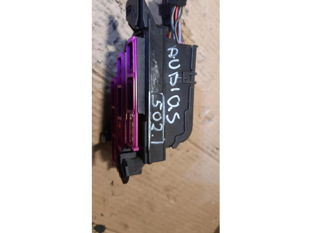 Блок предохранителей 8K0971845 Audi Q5 SQ5