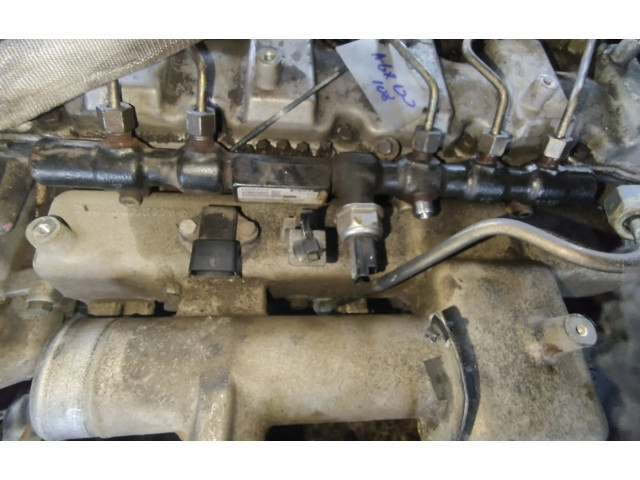 Топливная рампа a6650700295, r9145z010b SsangYong Rexton