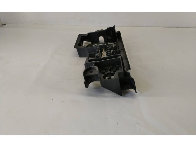   Pojistková skříňka 4E0971845   Audi A8 S8 D3 4E 2008