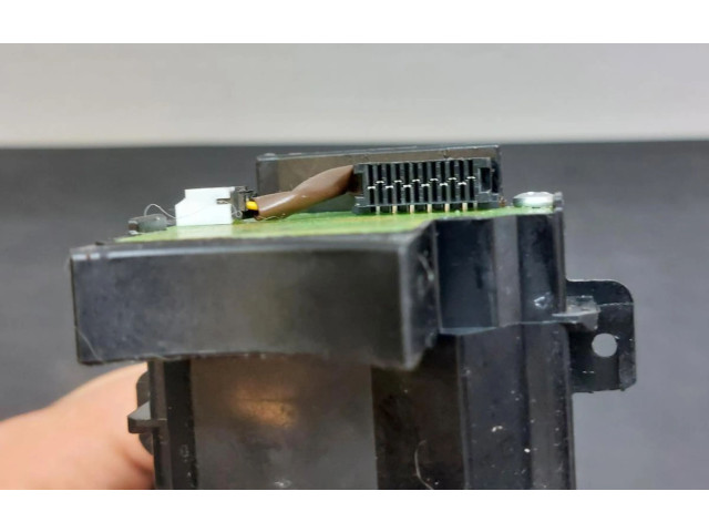 Включатель скорости стеклоочистителей 17D770, 7H84R Volvo S40