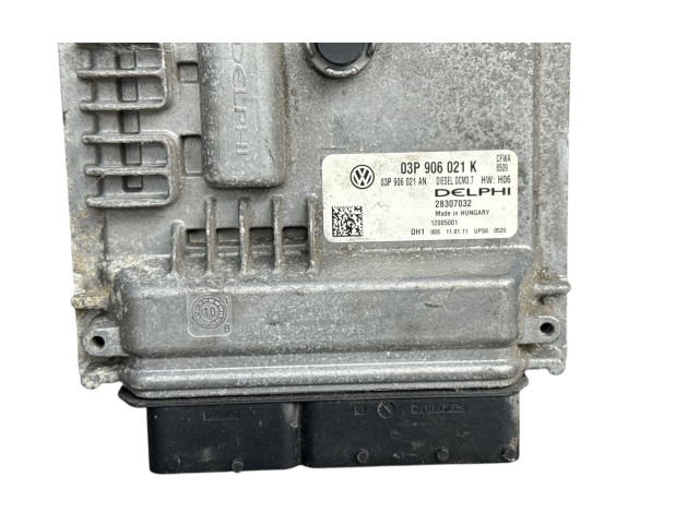 Блок управления двигателя 03P906021K, 28307032 Skoda Fabia Mk2 (5J)