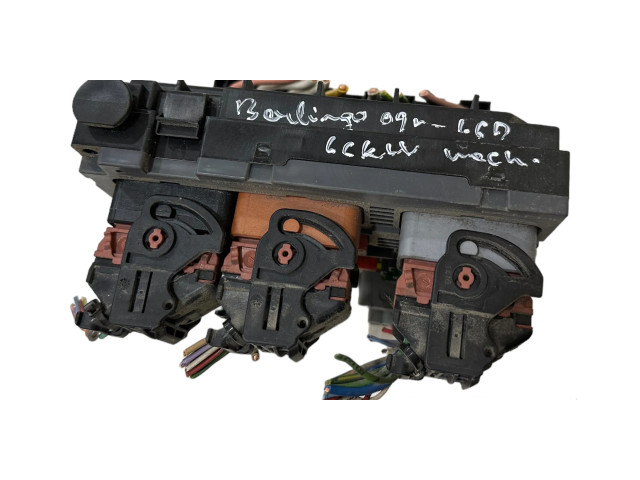 Pojistková skříňka Řídící jednotka BSM 9664706180 Citroen Berlingo 2008