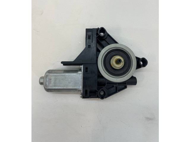 Передний двигатель механизма для подъема окон