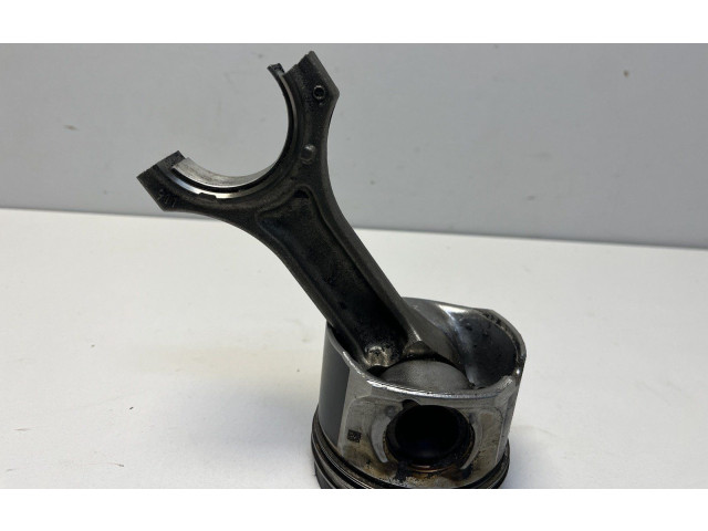 Píst 7812585, 8508023 BMW X5 F15 N57 D30 B