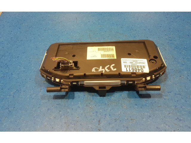 Панель приборов    Renault Clio III       