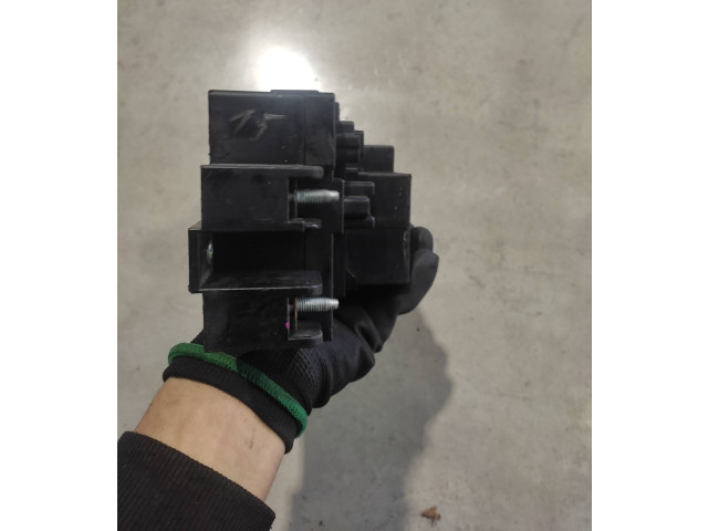   Pojistková skříňka 71405036   Lexus GS 300 350 430 450H 2007