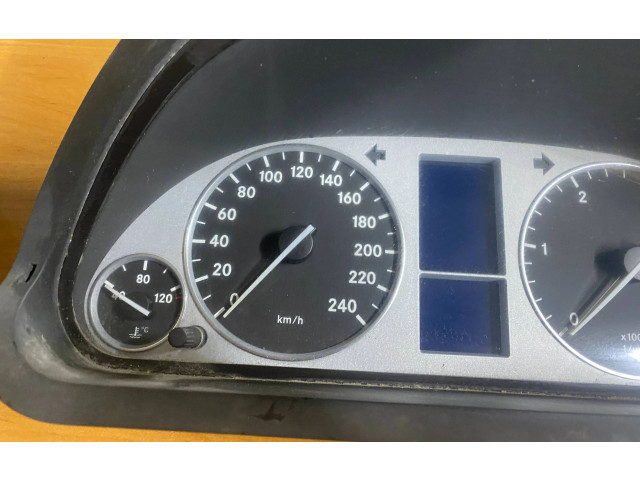 Панель приборов A1695404548, A1695409611 Mercedes-Benz A W169