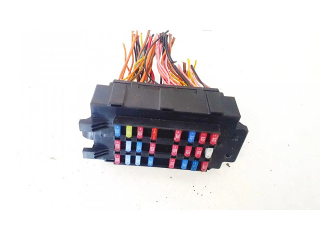 Блок предохранителей  j200ak62208, 9a07061d   Chevrolet Nubira    