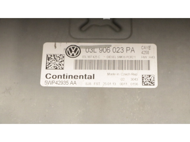 Řídící jednotka 03L906023PA, 03L906023PA   Volkswagen Caddy 2013