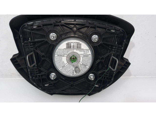 Подушка безопасности водителя 8200527574D Renault Twingo II