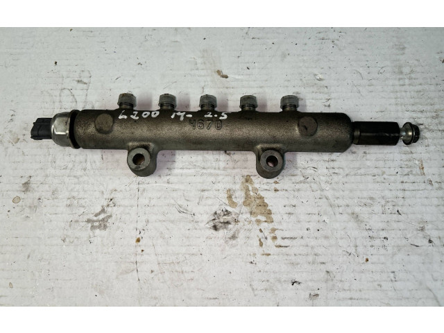 Топливная рампа    Mitsubishi L200  