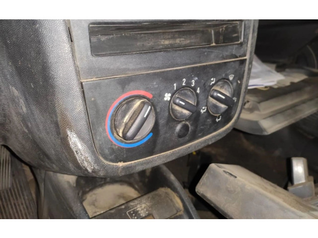 Блок управления климат-контролем Opel Combo C