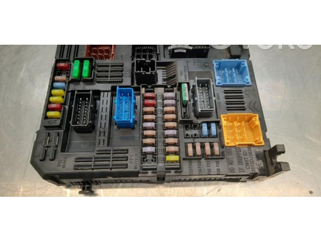 Руль Peugeot 208  2019 -  года 9832880280      