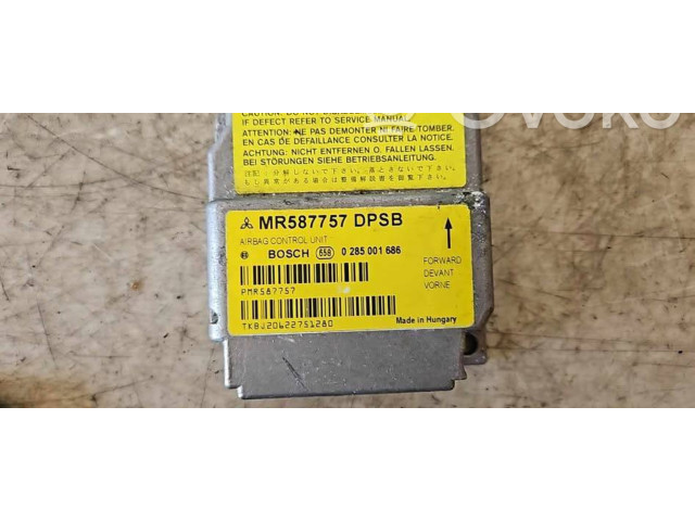 Блок управления надувных подушек MR587757, 0285001686 Mitsubishi Colt