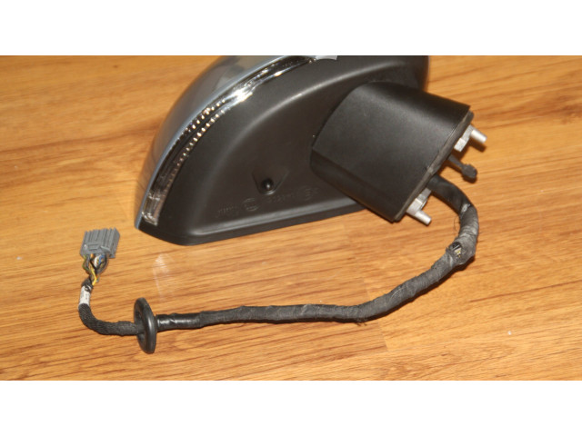 Зеркало электрическое Volvo XC40 - года