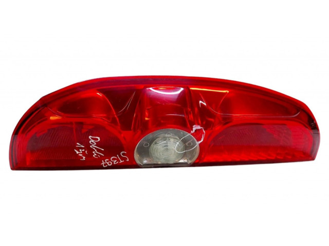 Задний фонарь левый сзади 00518106740 Fiat Doblo 2010-2022 года