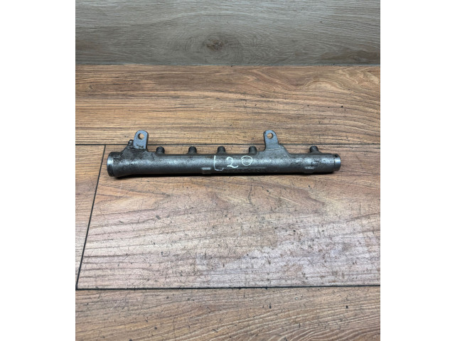 Топливная рампа R03L125A Volkswagen Golf VI