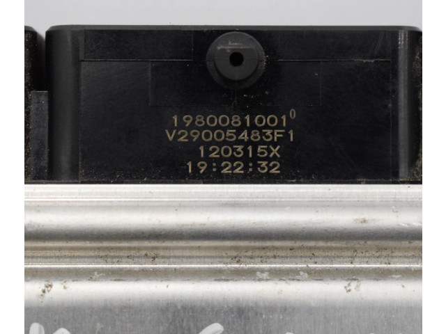 Блок управления двигателя    Dacia Sandero